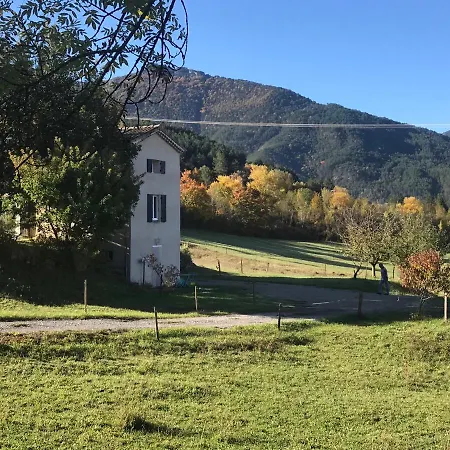 Holiday home Gite D'etape D'aurouses Die